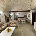 Il Vecchio Carrubo - Con Piscina A Sfioro